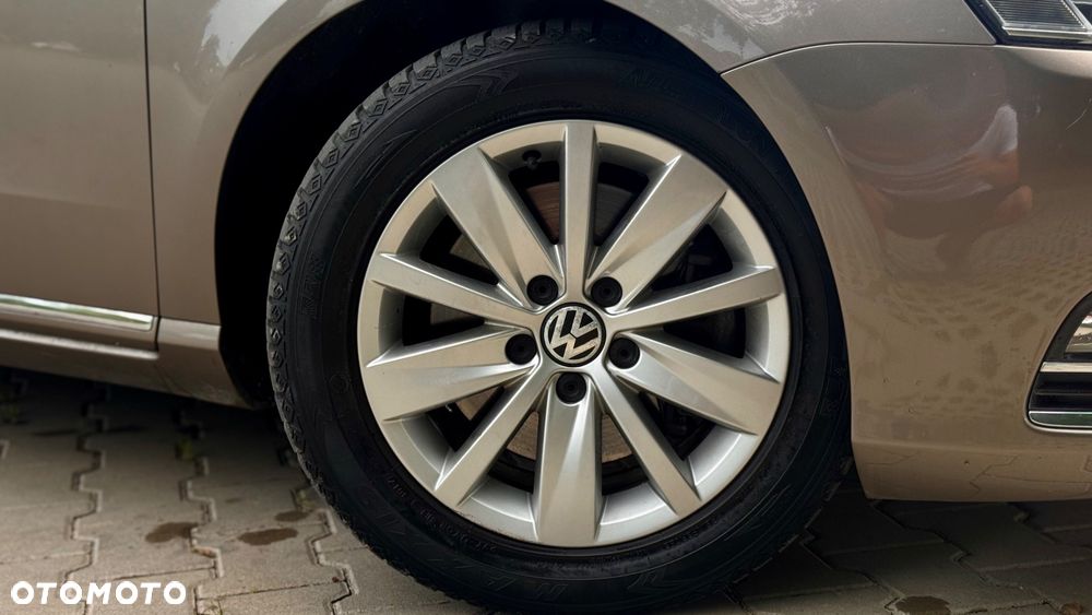 Volkswagen Passat 1.8 TSI Exclusive - 11