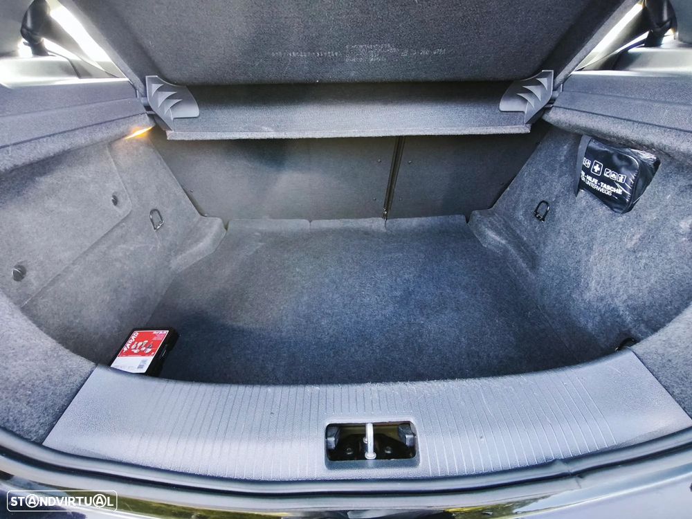 Opel Astra GTC 1.3 CDTI - 29
