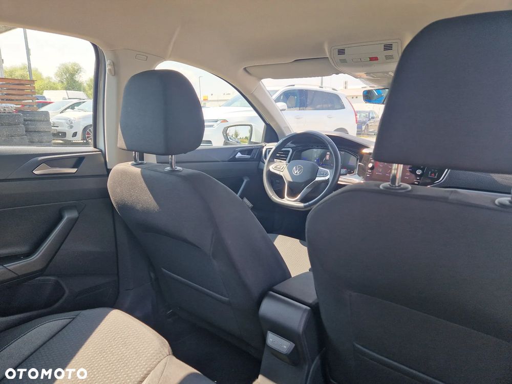 Volkswagen Polo 1.0 TSI Life DSG - 30