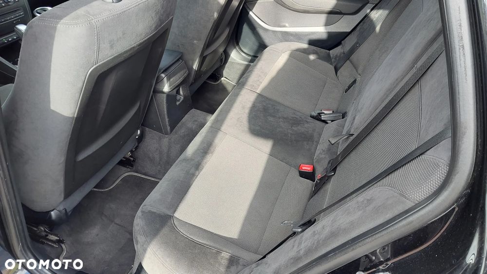 BMW X1 xDrive20d - 15