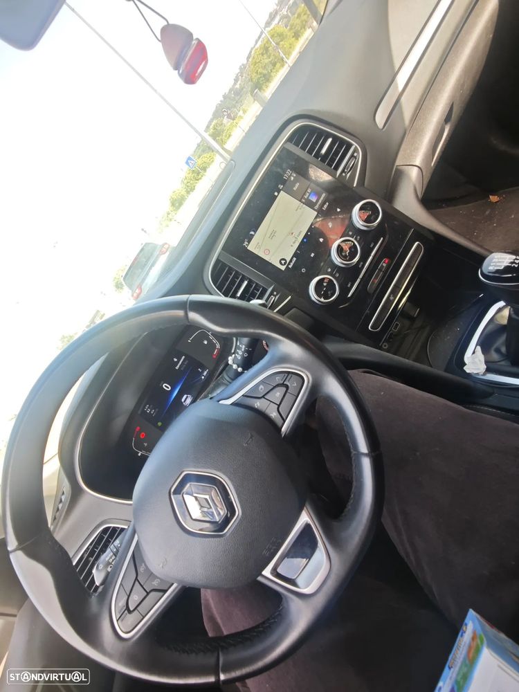 Renault Mégane Sport Tourer BLUE dCi 115 EQUILIBRE - 6