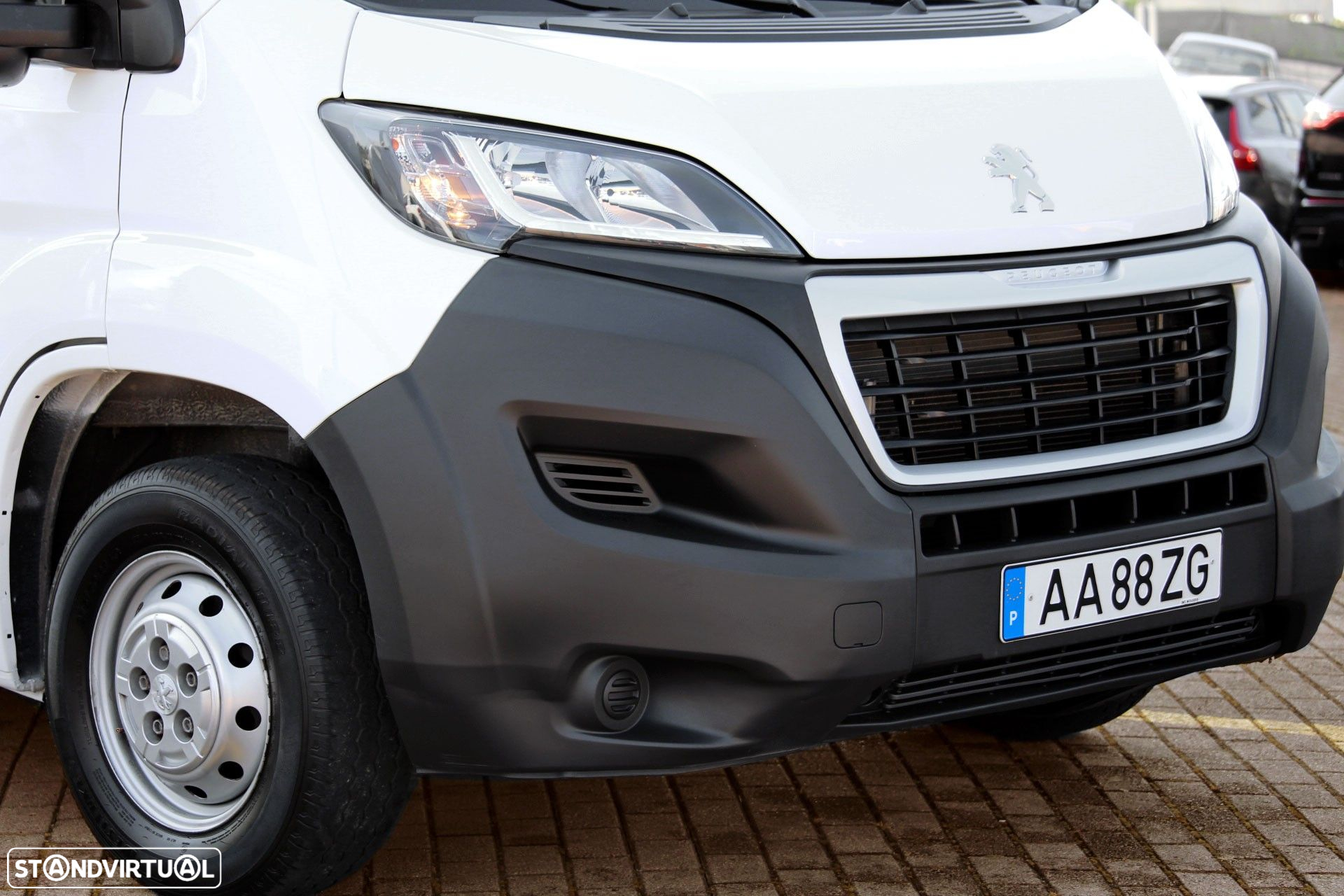 Peugeot Boxer 2.2 BlueHDi 330 L1H1 Premium - 2