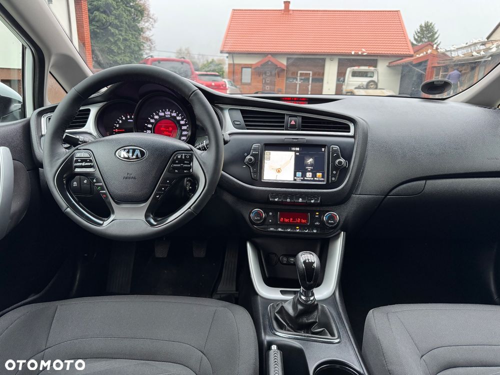 Kia Ceed 1.6 CRDi Smart Plus - 13