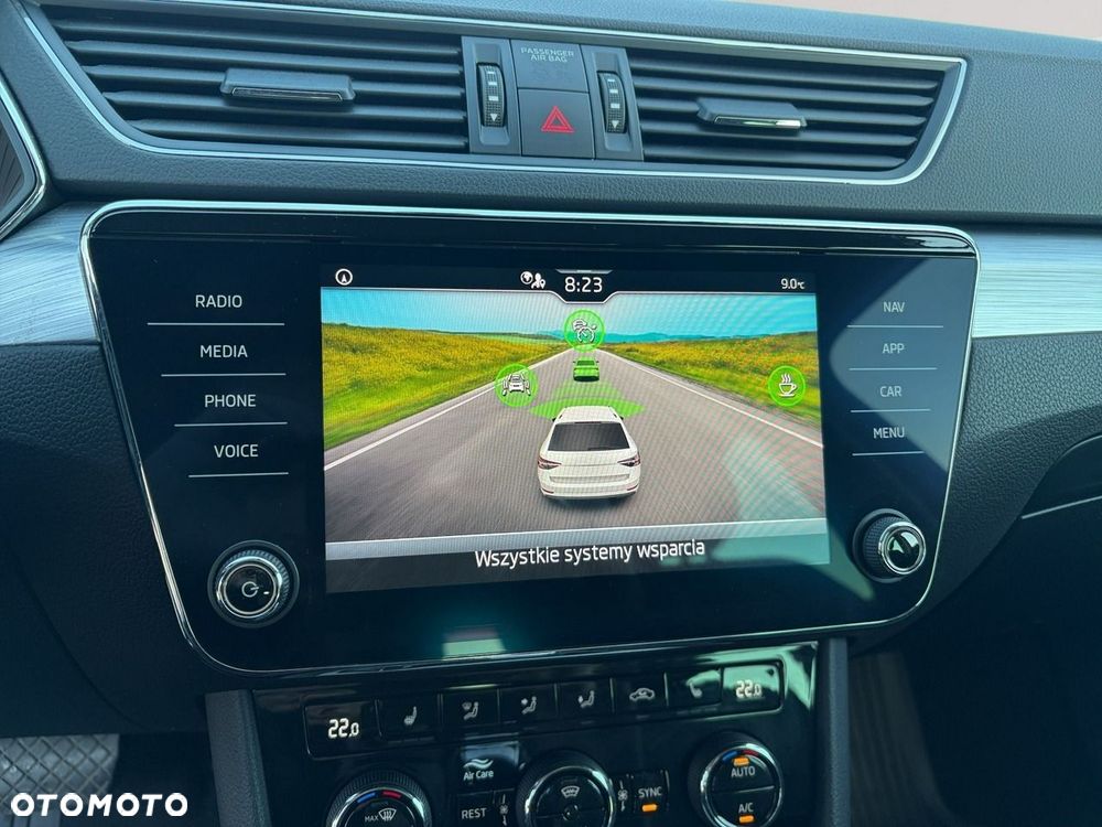 Skoda Superb 2.0 TDI DSG Ambition - 19