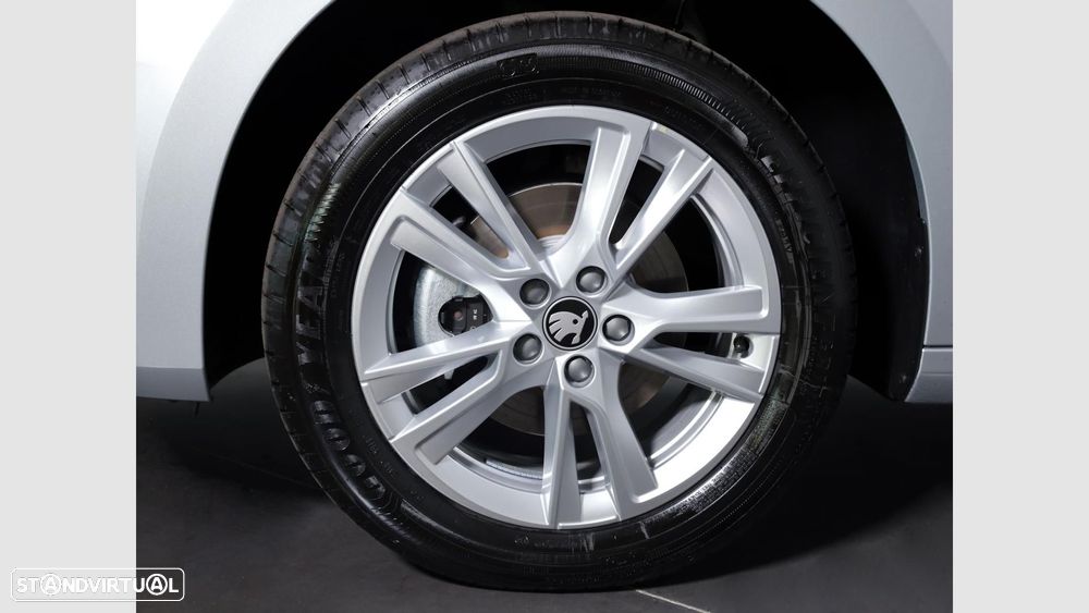 Skoda Fabia 1.0 TSI Selection DSG - 6