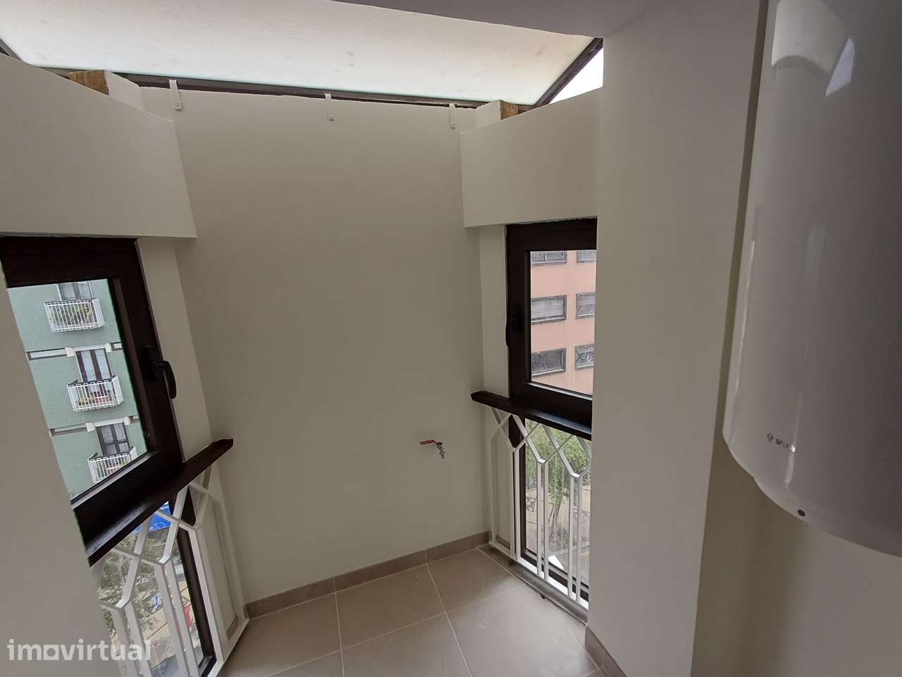 Alugo T1 Centro Aveiro totalmente renovado e mobilado - Grande imagem: 3/11