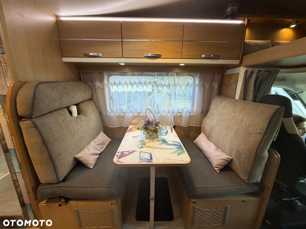 Hobby Kamper,camper I właściciel garażowany 6-osób - 10