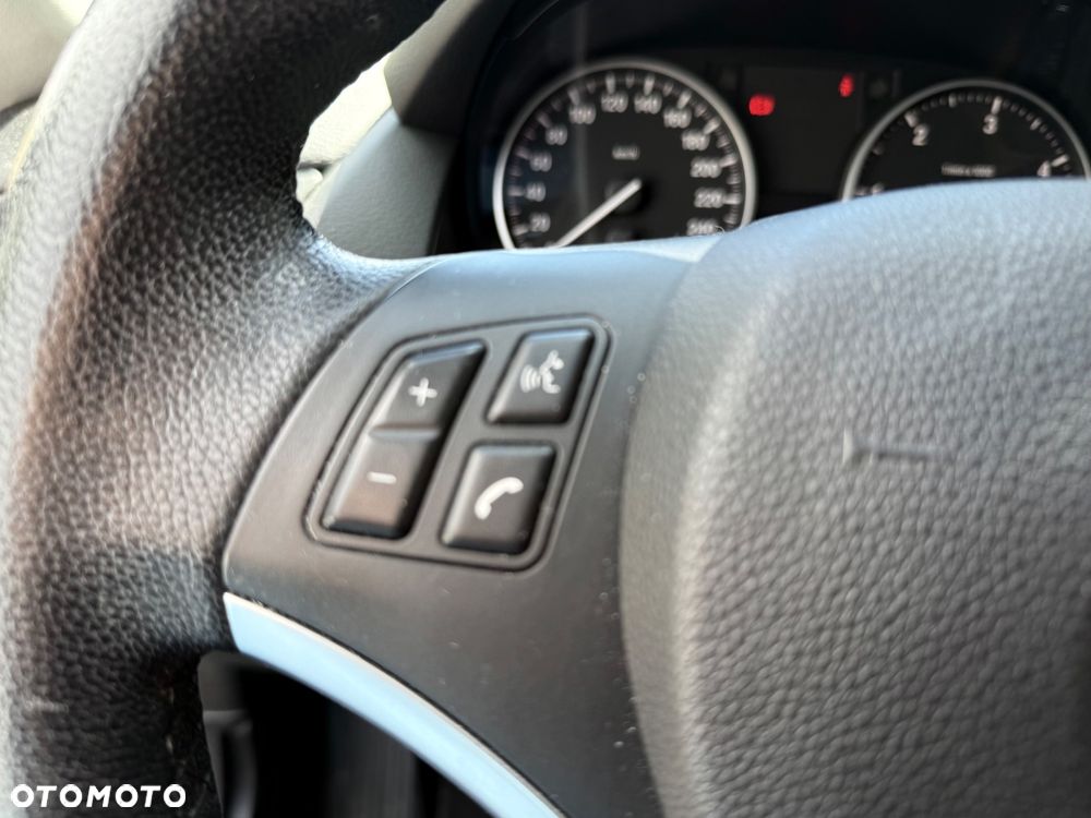 BMW X1 xDrive20d - 17