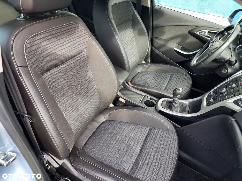 Opel Astra 1.4 Turbo Style - 28