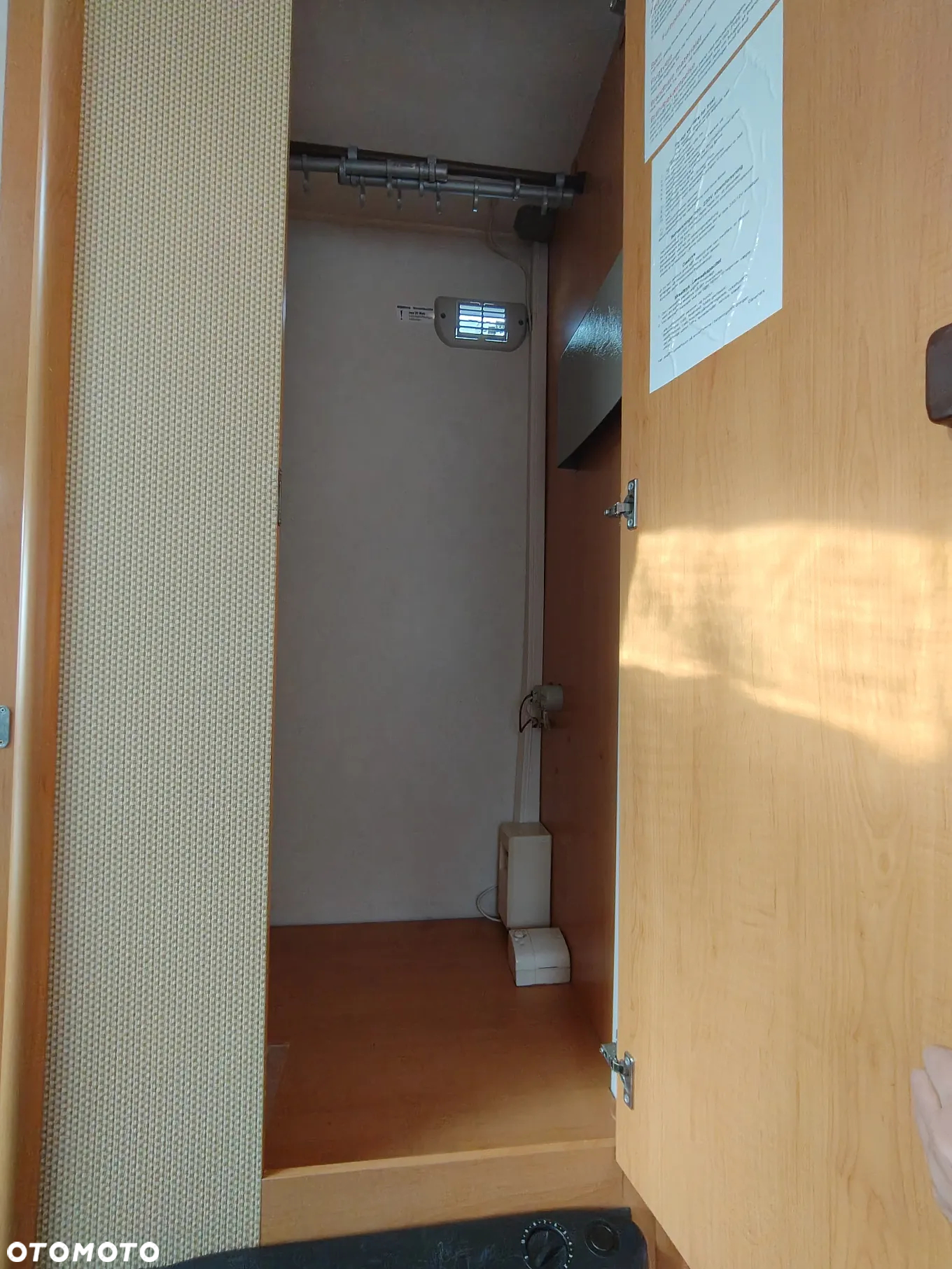 Hymer-Eriba EL-450 - 13