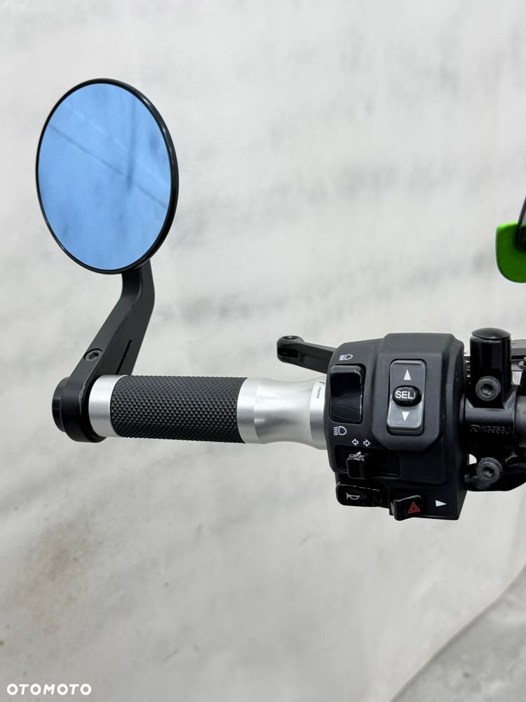 Kawasaki Z 900 RS - 33