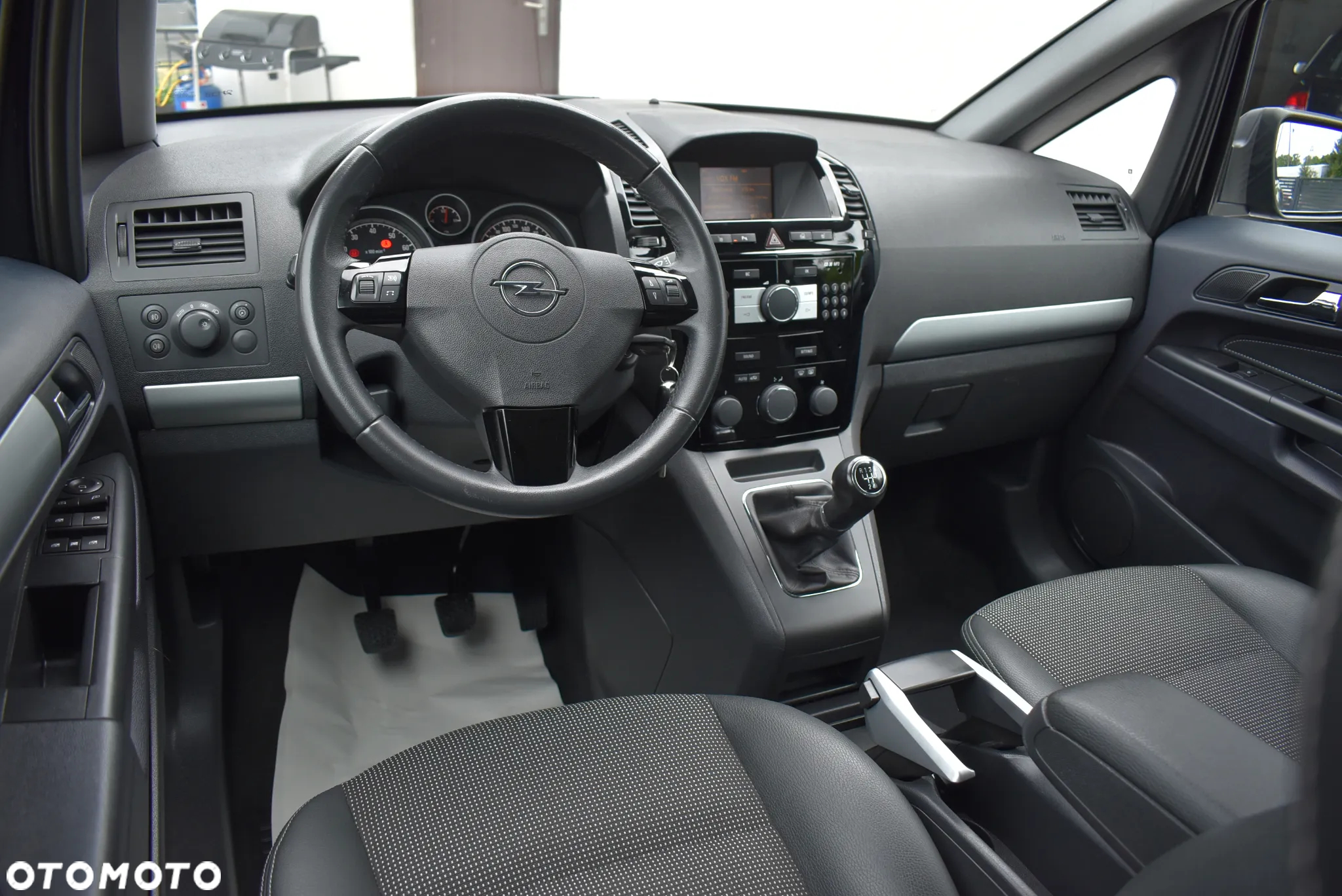 Opel Zafira - 25