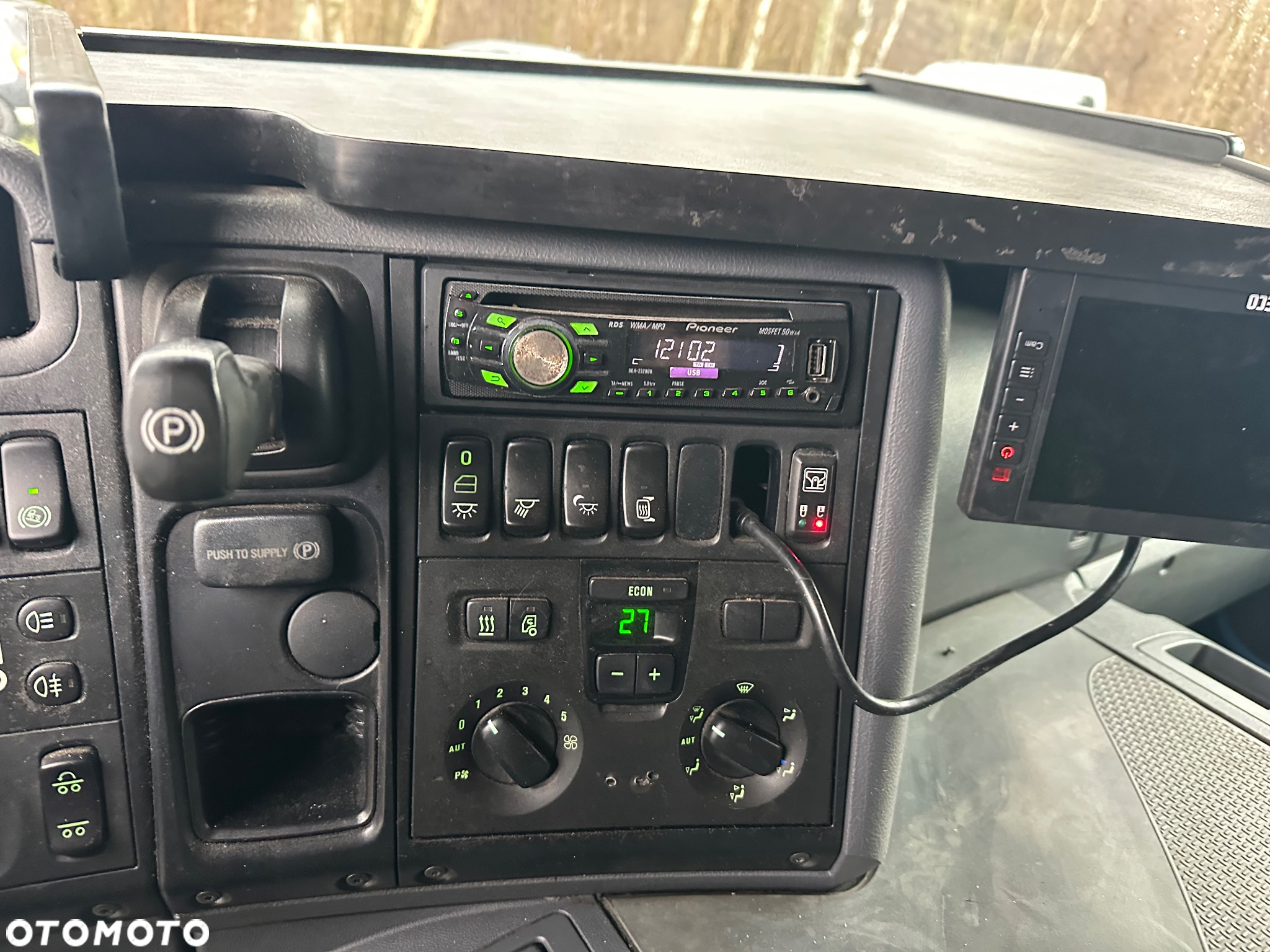 Scania P 400 CHLODNIA CARRIER 850 - 18