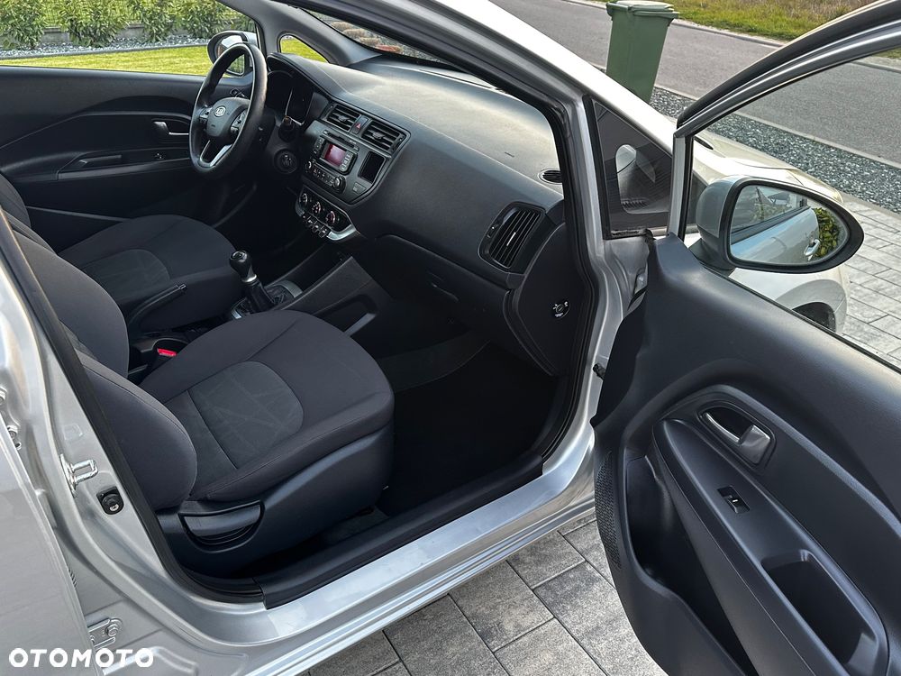 Kia Rio - 18