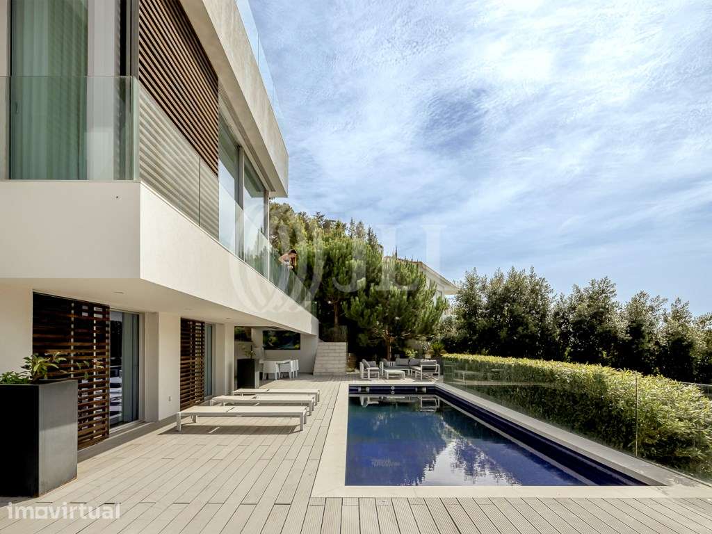 Moradia T5 com jardim e piscina no Estoril em Cascais - Grande imagem: 2/60