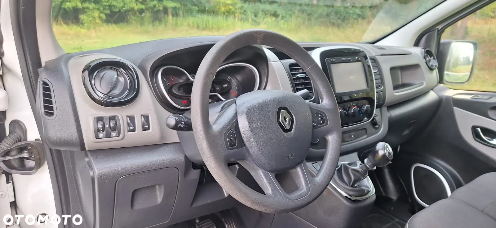 Renault Trafic - 10