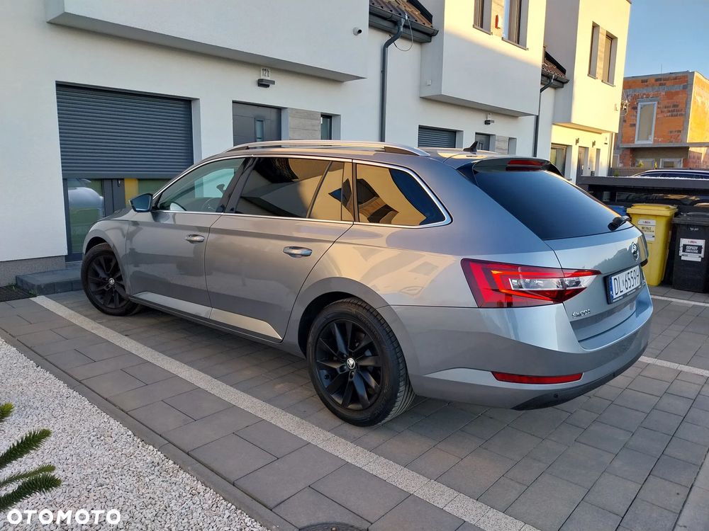 Skoda Superb 2.0 TDI Style DSG7 - 8