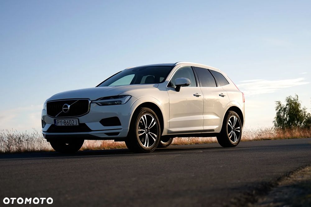 Volvo XC 60 T6 AWD Geartronic Momentum - 2