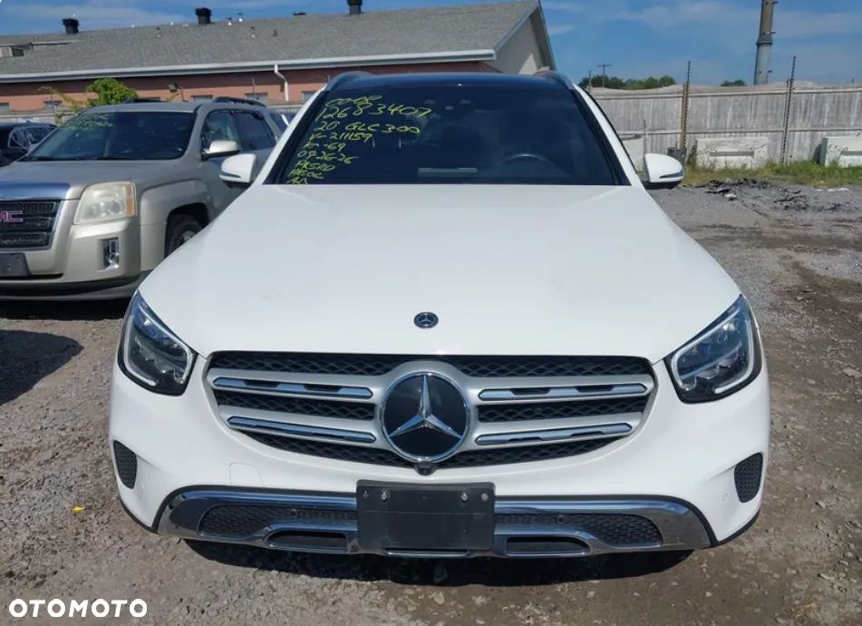 Mercedes-Benz GLC 300 4-Matic - 2