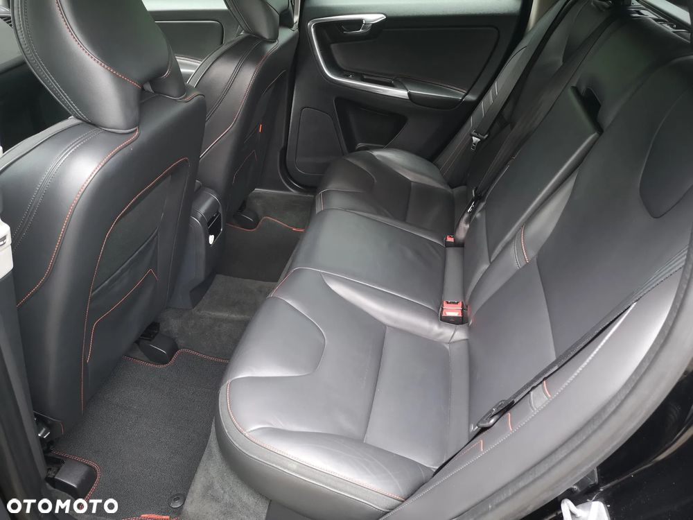 Volvo XC 60 D3 Geartronic Ocean Race - 27