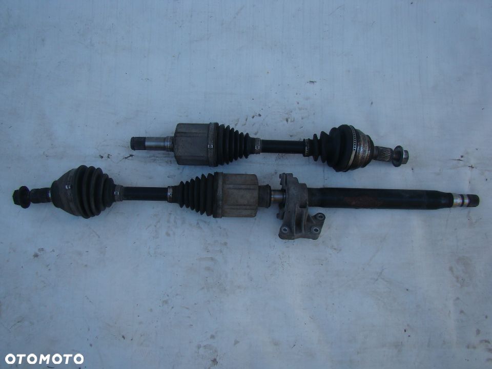 PÓŁOŚ PÓŁOŚKI PRZEGUB VECTRA C SIGNUM 2,8T Z28NET ZN8NEL F40 AF40 1,9 - 2