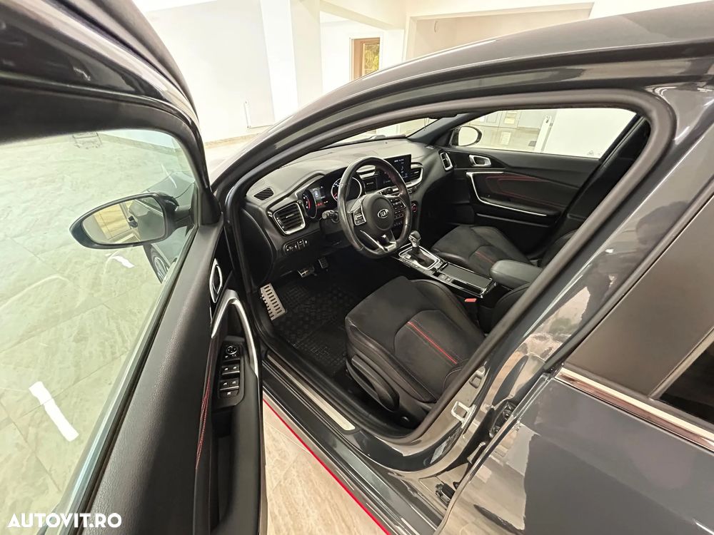 Kia Ceed 1.6 T-GDI 7DCT GT - 16