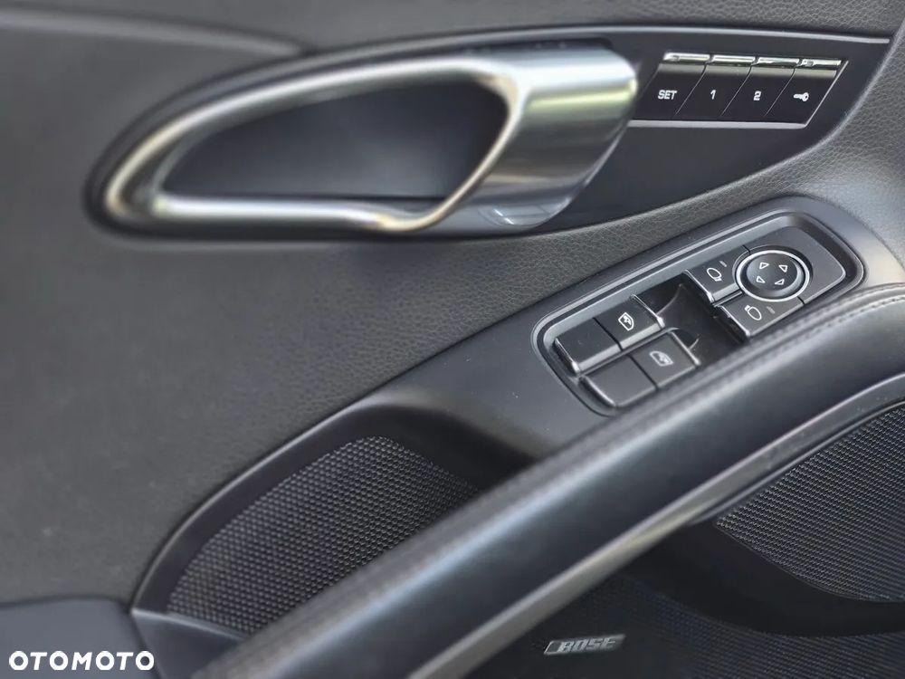 Porsche 911 Carrera PDK - 15