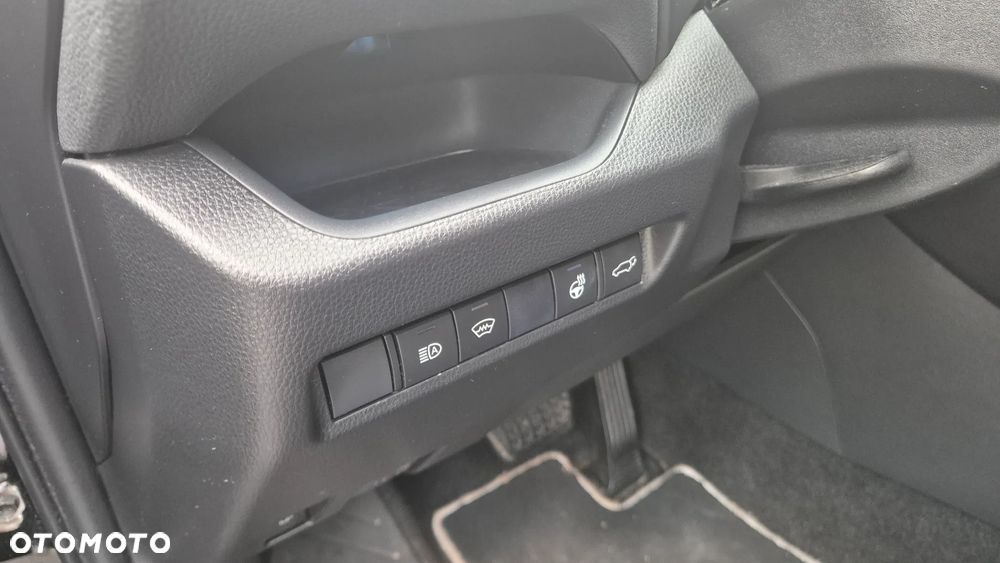 Toyota RAV4 2.5 Hybrid Black Edition by JBL 4x4 - 8