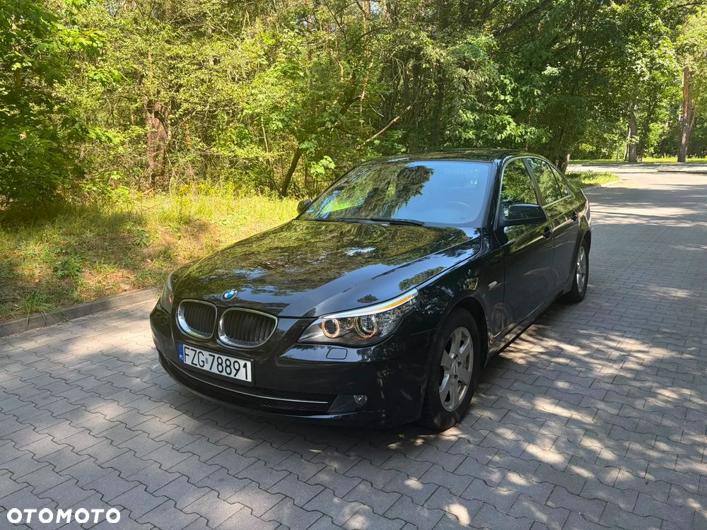 BMW Seria 5 520d Edition Exclusive - 1