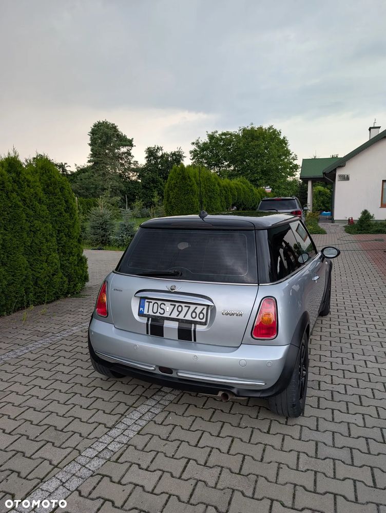 MINI Cooper Standard - 3