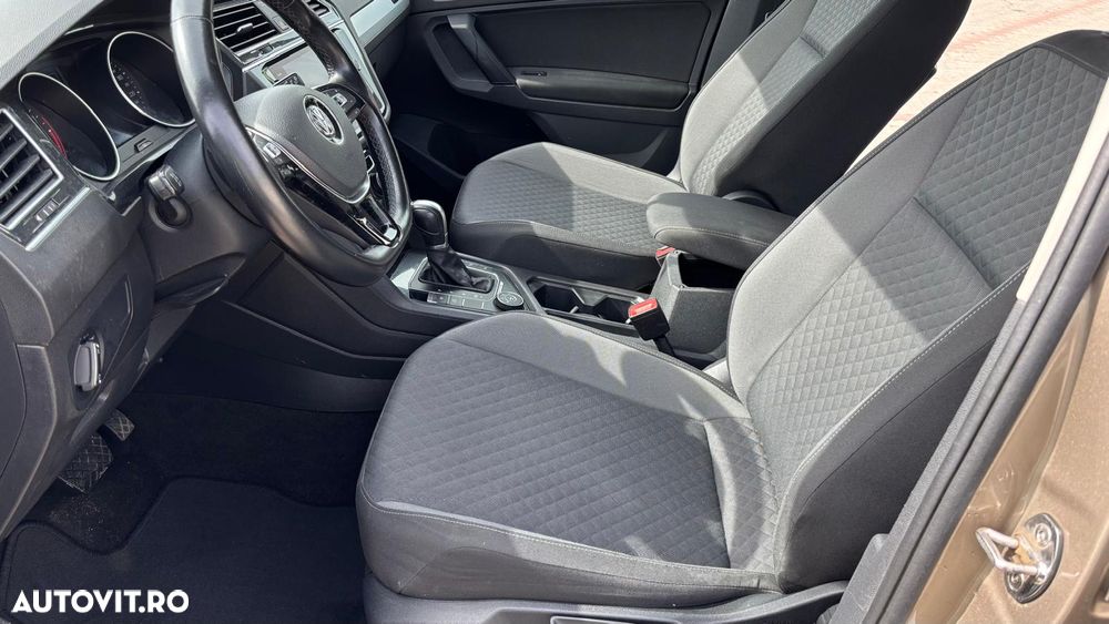 Volkswagen Tiguan 2.0 TDI DPF DSG 4Mot Comfortline - 9