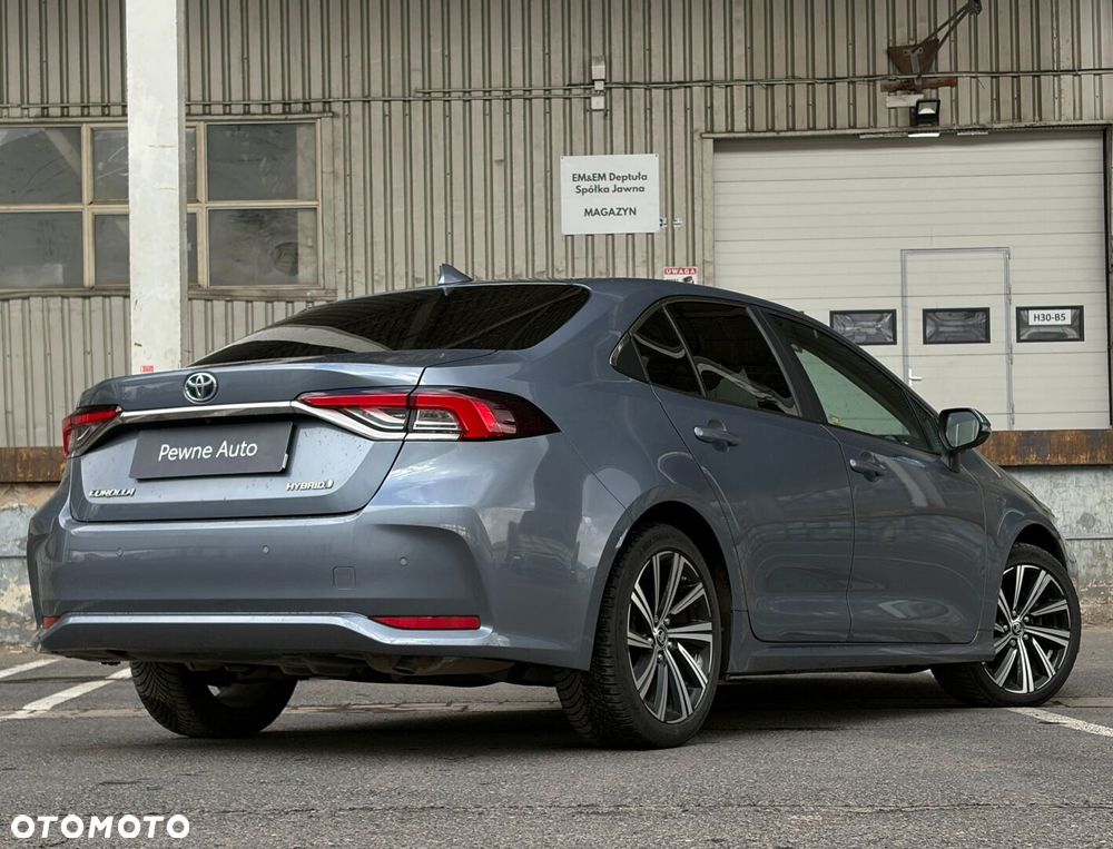 Toyota Corolla 1.8 Hybrid Comfort - 17