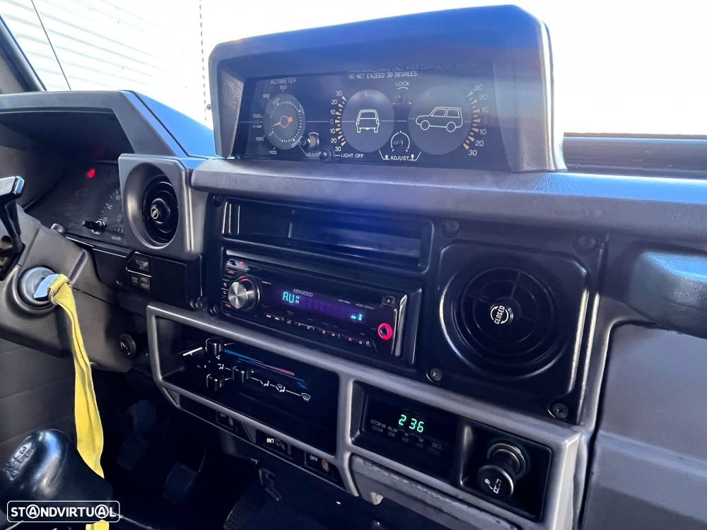 Toyota BJ 73 - 10