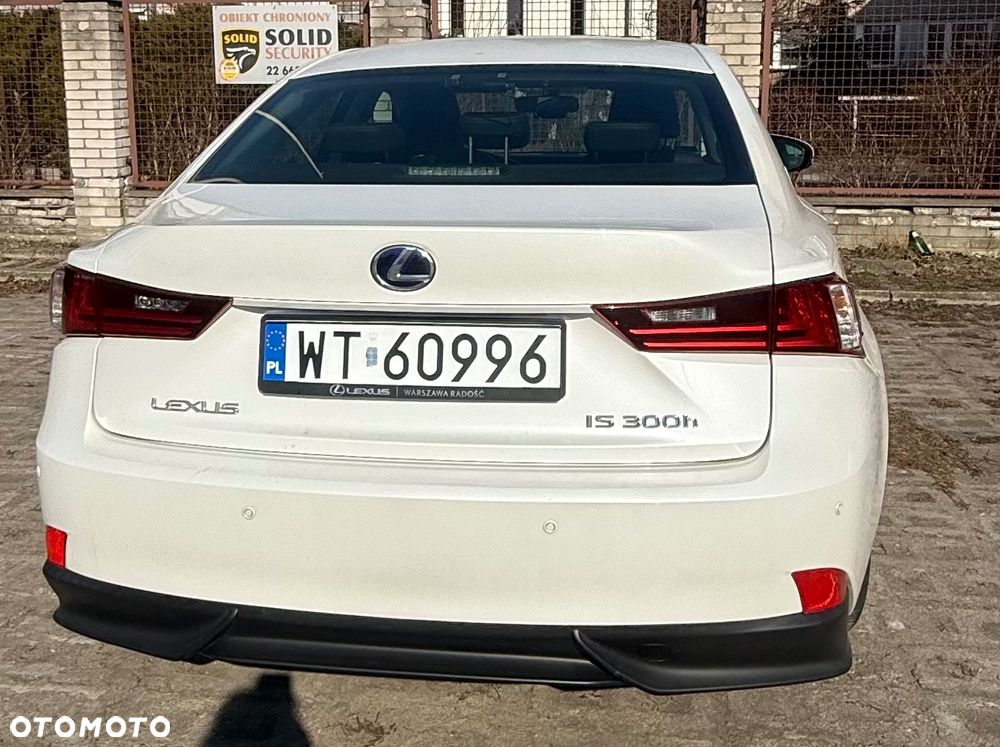 Lexus IS - 4
