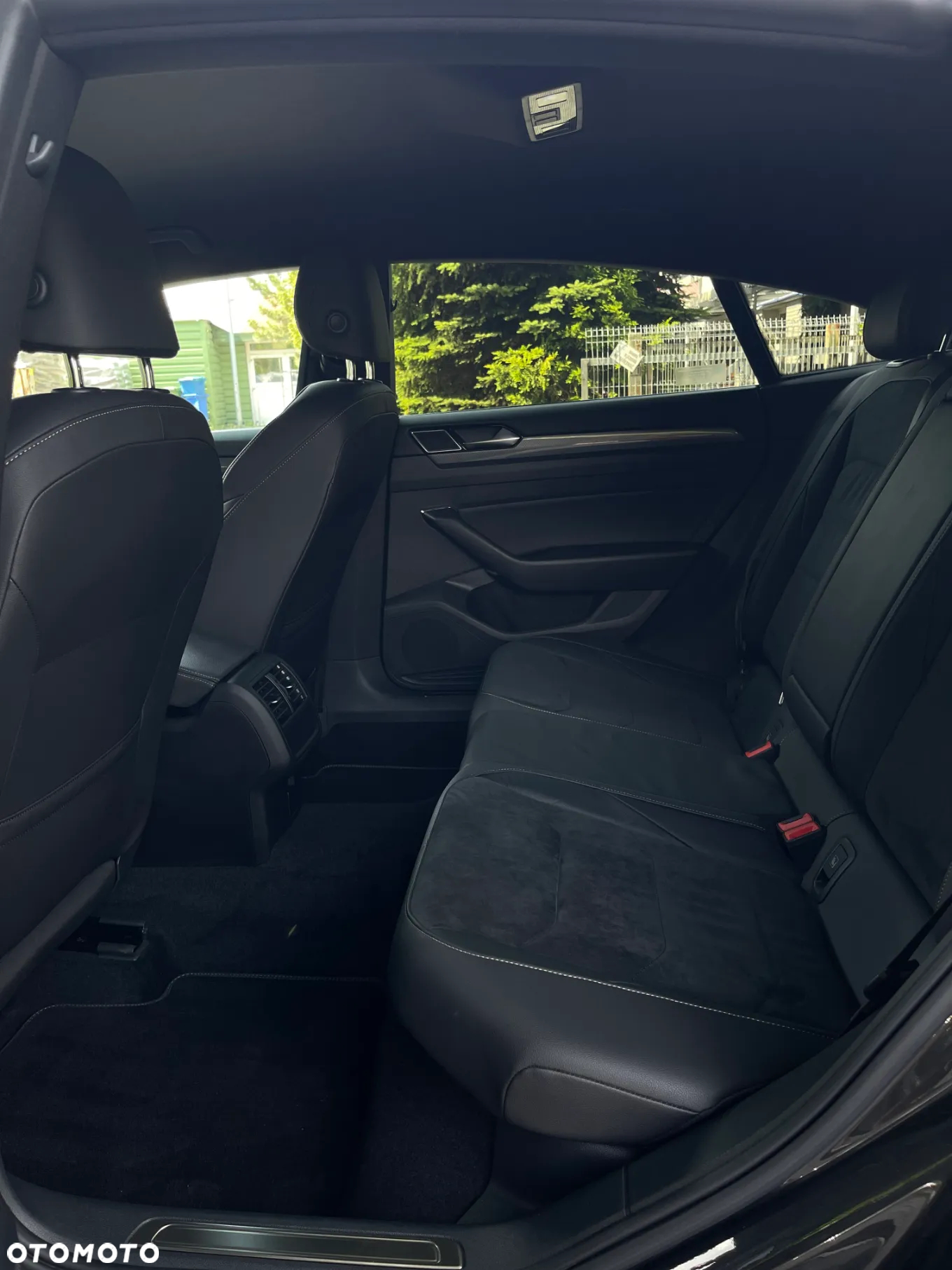 Volkswagen Arteon 2.0 TDI 4Motion SCR R-Line DSG - 17