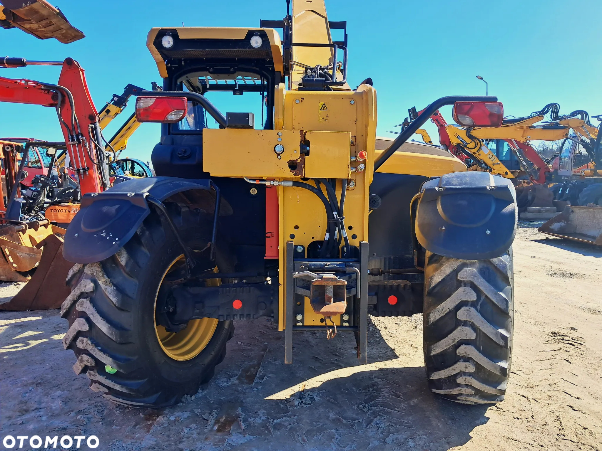 Caterpillar TH 337 C - 11