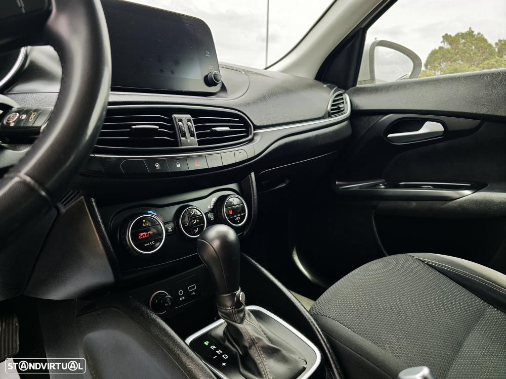 Fiat Tipo Station Wagon 1.6 M-Jet Lounge Tech DCT - 10