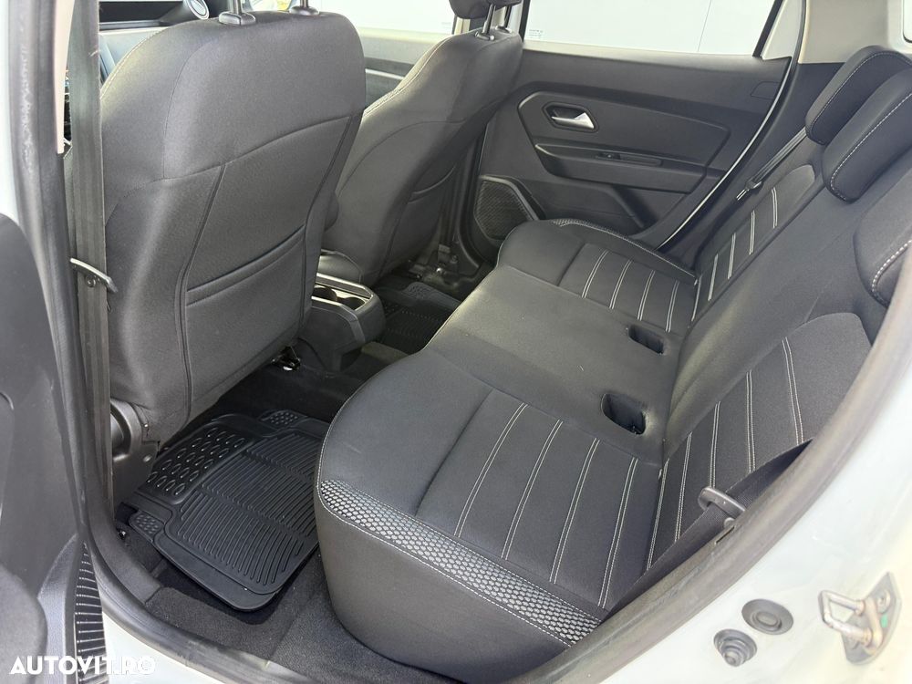 Dacia Duster 1.6 SCe Prestige jante 17" - 9