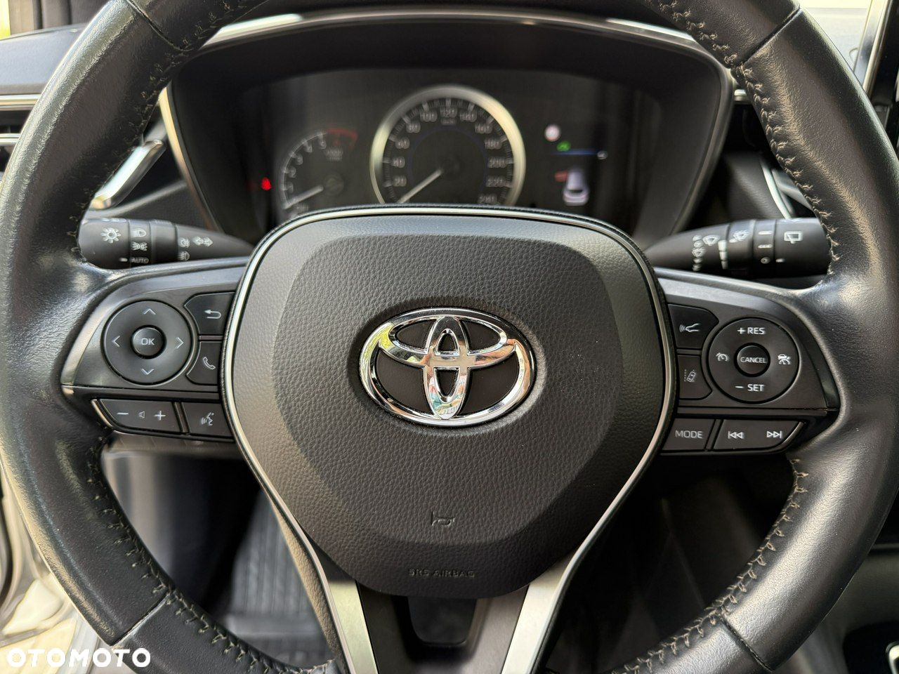 Toyota Corolla - 23