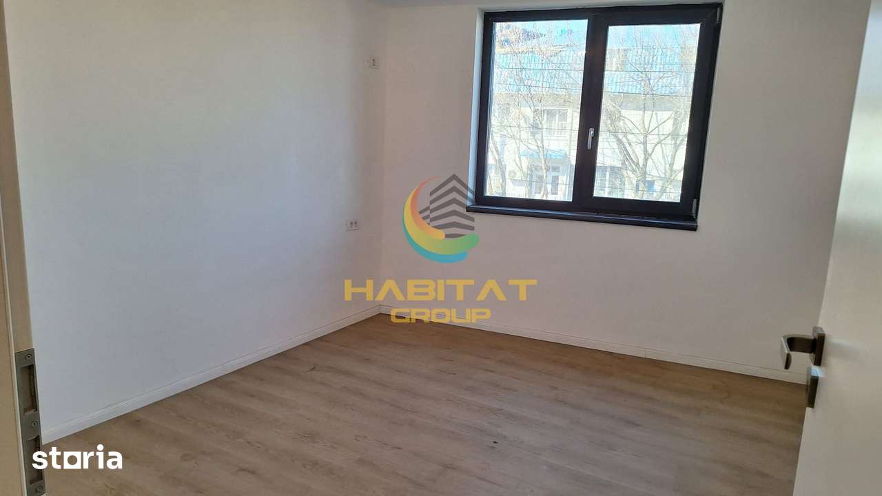 Vanzare ap 2 camere sector 5 bloc 2025 curte proprie — fotografia 1