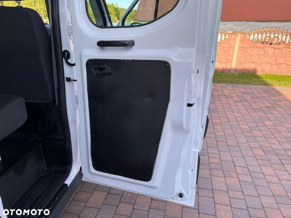 Ford Transit - 28