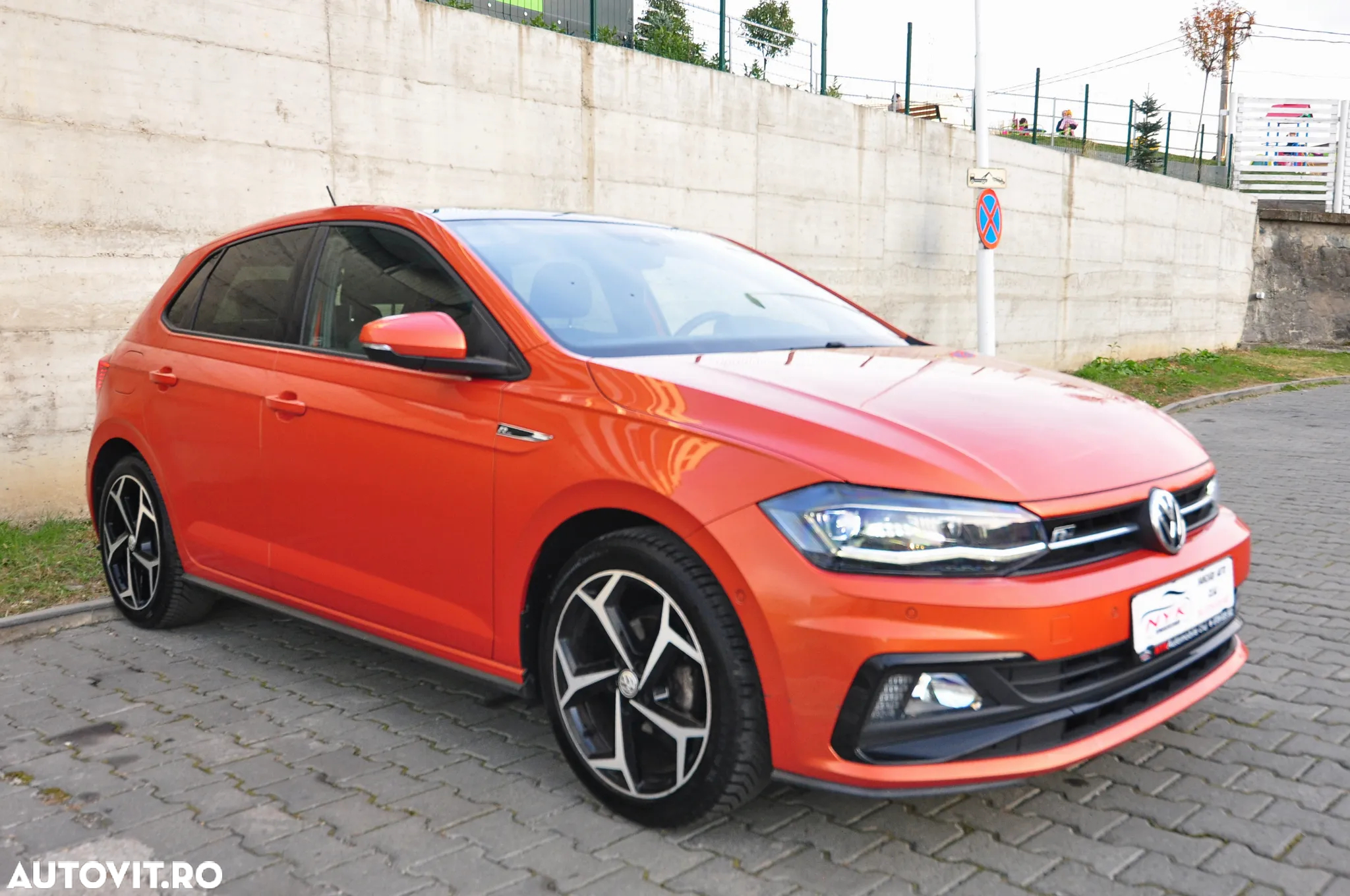 Volkswagen Polo 1.0 TSI Highline - 2