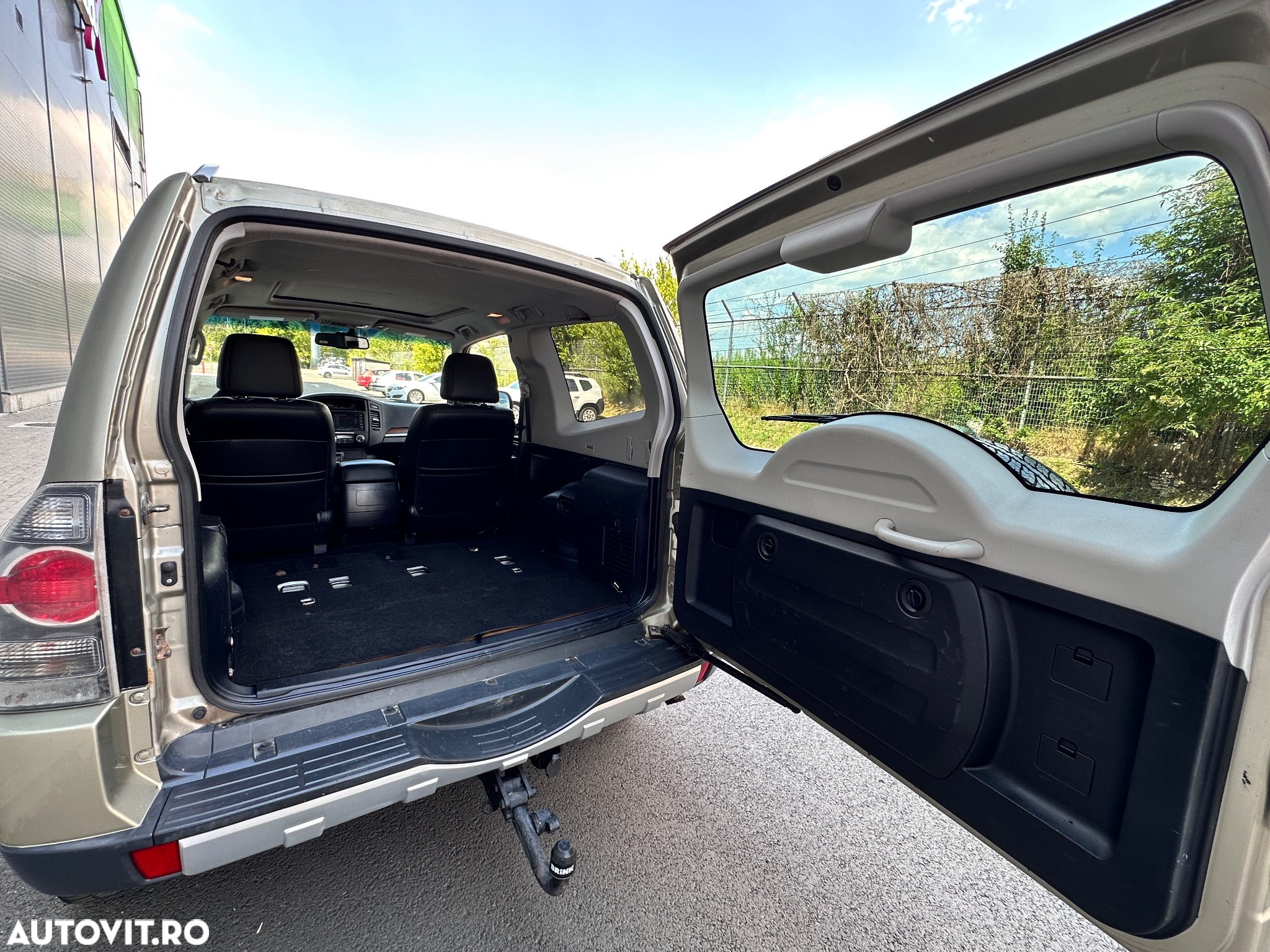 Mitsubishi Pajero 3.2 DI-D Automatik Limited Edition - 26