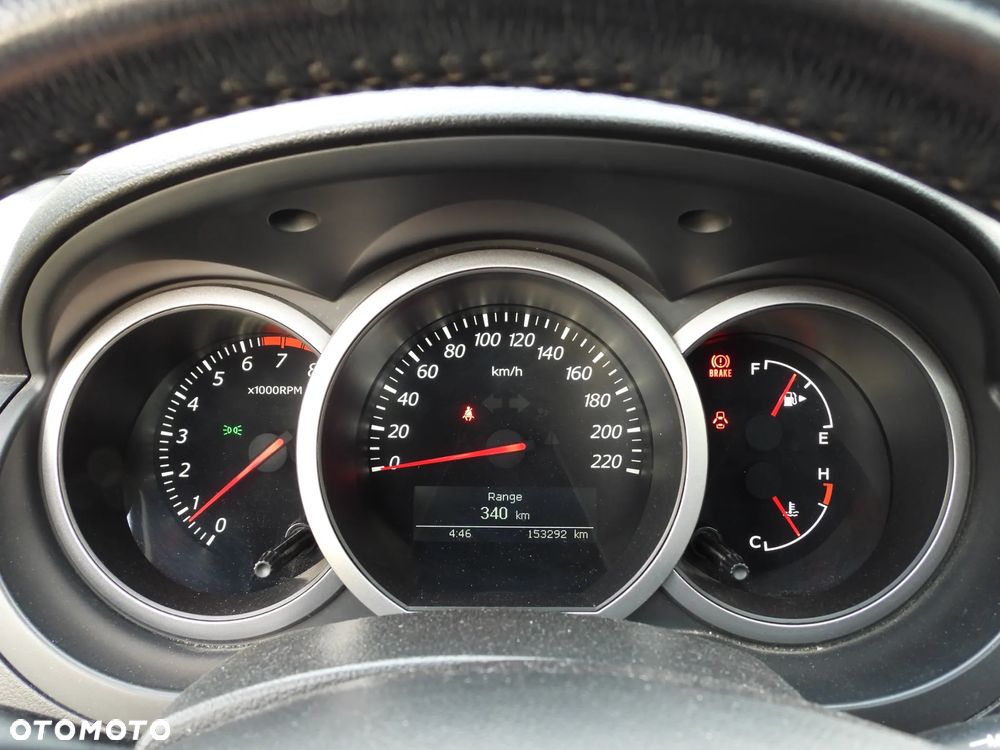 Suzuki Grand Vitara 2.4 Premium - 16