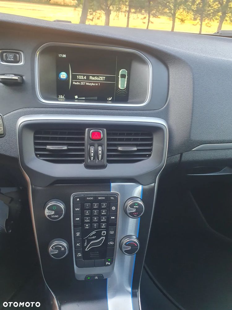 Volvo V40 D2 Drive-E R-Design Kinetic - 11