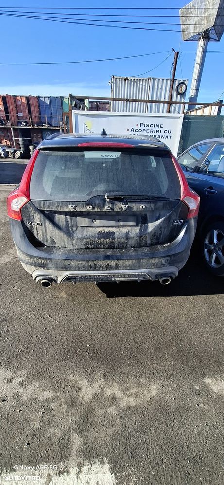 Dezmembrez Volvo V60 D2 - 17