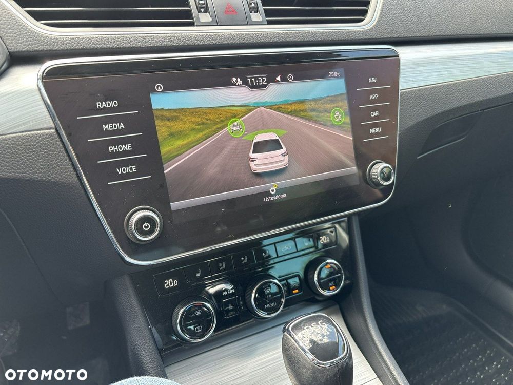 Skoda Superb 2.0 TDI SCR Ambition DSG - 23