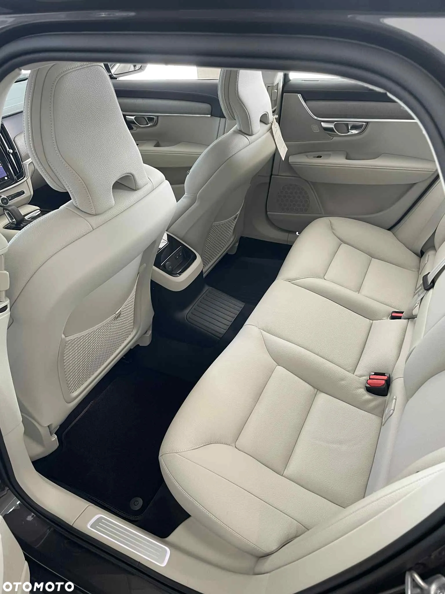 Volvo V90 - 11