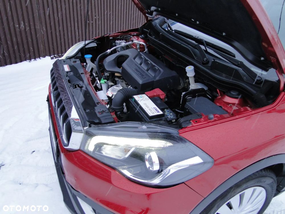 Suzuki SX4 S-Cross 1.0 T Premium 4WD - 34