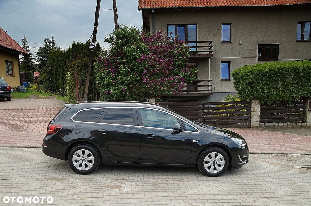 Opel Astra 1.4 T Cosmo S&S - 8